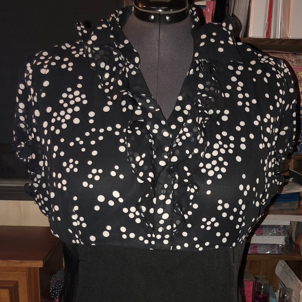 Ruffled V neck dress